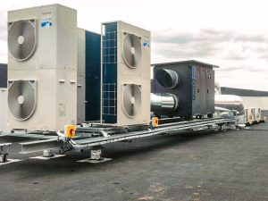 Ventilation professionnelle pour entreprise industrie et tertiaire, centrale de traitement d'air sur toi au Mans, Sarthe